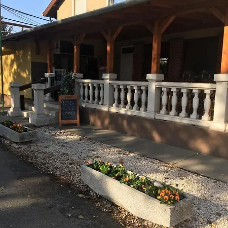 住宿加早餐酒店 Park Panzio 布达佩斯